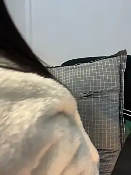 Snapshot of bunny_b4nny chatting on 12.19.25 bunny b4nny online show from 12.19.25