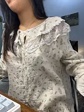 Snapshot of bunny_b4nny chatting on 01.12.26 bunny b4nny online show from 01.12.26