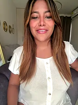 MegannHills online show from 09.26.25