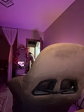 Mariiiiiway online show from 10.27.25