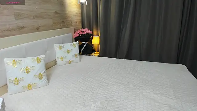 Babyy Lynaa online show from 10.08.25