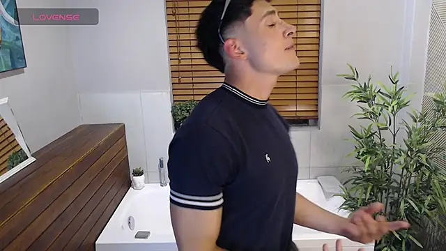 AustinJones  online show from 09.22.25