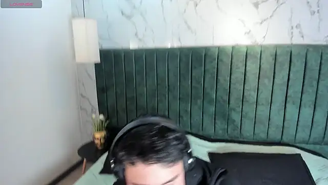 AustinJones  online show from 02.20.26