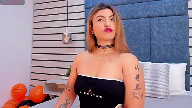 NatyLeone online show from 11.02.25