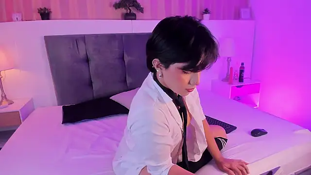 Snapshot of Creamy_Angelo chatting on 09.26.25 Creamy Angelo online show from 09.26.25