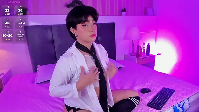 Snapshot of Creamy_Angelo chatting on 09.29.25 Creamy Angelo online show from 09.29.25