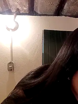 PAMELA MILKK online show from 09.11.25