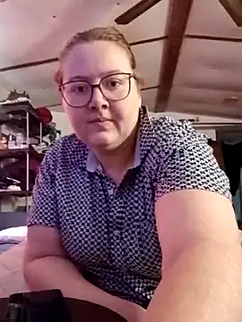 Snapshot of XEmoxkittyx chatting on 02.15.26 XEmoxkittyx online show from 02.15.26