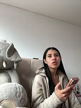 Snapshot of Victoria_alson chatting on 07.18.26 Victoria alson online show from 07.18.26