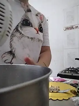 SirenRouge 69 online show from 04.11.26