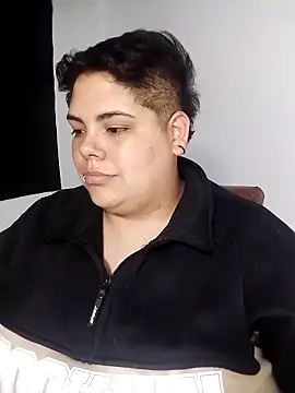 Snapshot of Hailey_Curvy chatting on 02.14.26 Hailey Curvy online show from 02.14.26