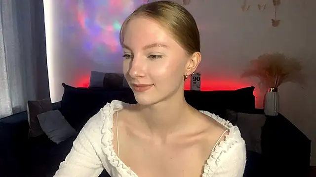 BrightAnnie online show from 09.18.25