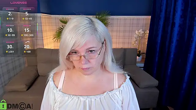 Hella Fabel online show from 11.22.25