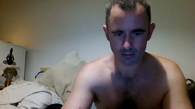 whatYwantMorrre online show from 10.10.25