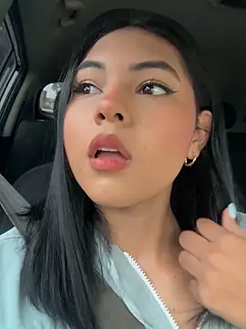 Snapshot of AlinnaRosee_ chatting on 09.10.25 AlinnaRosee online show from 09.10.25