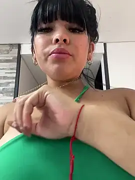 Snapshot of BrendaCrean chatting on 02.18.25 BrendaCrean online show from 02.18.25