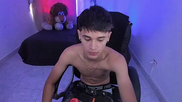 Aron Boyy online show from 03.18.26