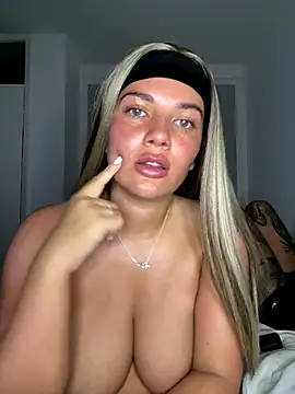 little lola x online show from 09.15.25