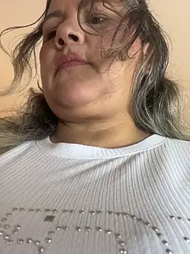 Snapshot of Lucy_Milf_474 chatting on 04.17.26 Lucy Milf 474 online show from 04.17.26