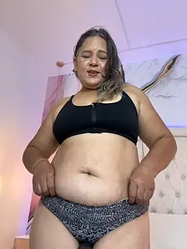 Snapshot of Lucy_Milf_474 chatting on 07.14.26 Lucy Milf 474 online show from 07.14.26
