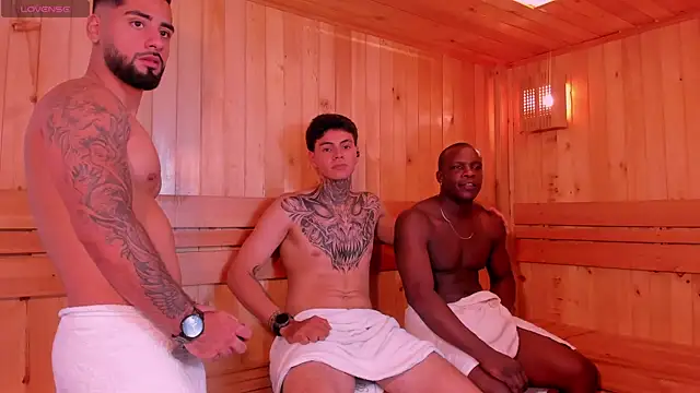 Snapshot of mike_friends chatting on 07.14.26 mike friends online show from 07.14.26