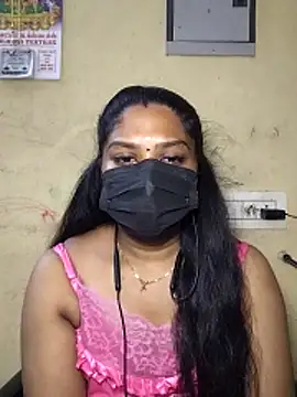 Snapshot of Tamil_Attitude_queen chatting on 04.14.26 Tamil Attitude queen online show from 04.14.26
