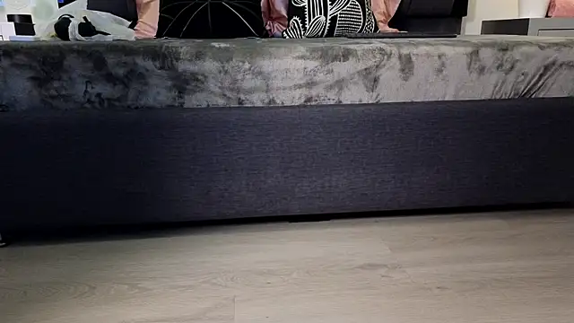 Calipso Parisi online show from 11.06.25