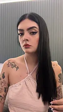 Snapshot of AliceRitter chatting on 05.16.26 AliceRitter online show from 05.16.26