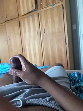 CreamyOff45 online show from 12.15.25