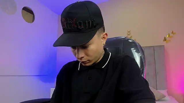 Nascary Fox online show from 04.11.26