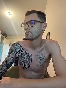 Leonsouzaof online show from 12.02.25