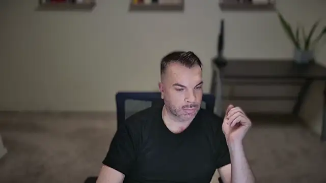 Snapshot of Ty_lerDavid chatting on 02.02.26 Ty lerDavid online show from 02.02.26