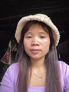 Snapshot of Ngoc-bbi chatting on 05.22.26 Ngoc-bbi online show from 05.22.26