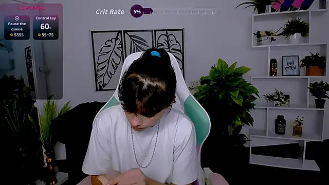 Snapshot of Cocoa_Sins chatting on 10.01.25 Cocoa Sins online show from 10.01.25