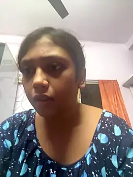 Snapshot of angelofyourworld chatting on 11.19.25 angelofyourworld online show from 11.19.25