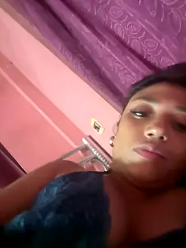 Snapshot of angelofyourworld chatting on 11.22.25 angelofyourworld online show from 11.22.25