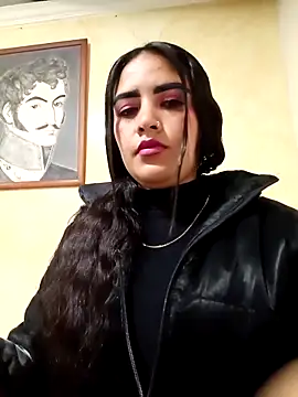 Snapshot of MAYE__13 chatting on 09.11.25 MAYE 13 online show from 09.11.25