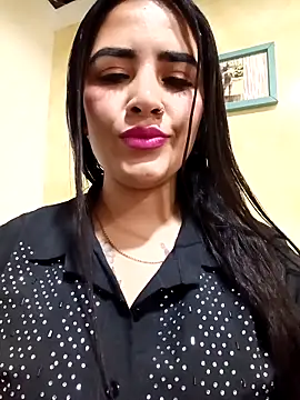 Snapshot of MAYE__13 chatting on 09.13.25 MAYE 13 online show from 09.13.25