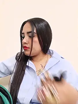 Snapshot of MAYE__13 chatting on 09.29.25 MAYE 13 online show from 09.29.25