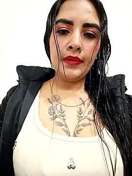 Snapshot of MAYE__13 chatting on 10.01.25 MAYE 13 online show from 10.01.25