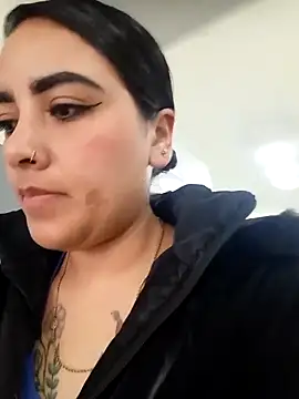 Snapshot of MAYE__13 chatting on 11.17.25 MAYE 13 online show from 11.17.25