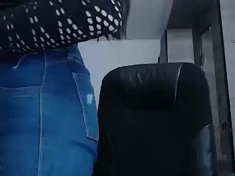 Snapshot of scarlett_vonrose chatting on 02.03.26 scarlett vonrose online show from 02.03.26