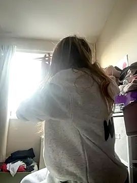 Angelloverxo online show from 12.04.25