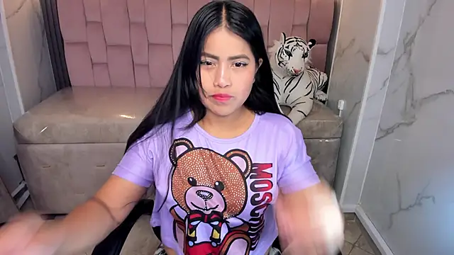 Snapshot of Victoria_b_ chatting on 10.09.25 Victoria b  online show from 10.09.25