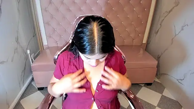 Snapshot of Victoria_b_ chatting on 10.16.25 Victoria b  online show from 10.16.25