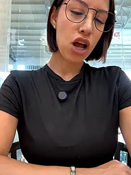 luvely online show from 11.19.25