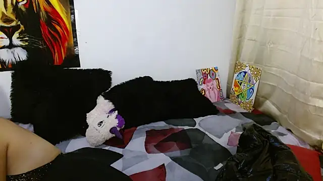 Divinejewel444 online show from 12.18.25