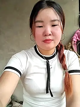 Snapshot of lylylove chatting on 05.06.26 lylylove online show from 05.06.26