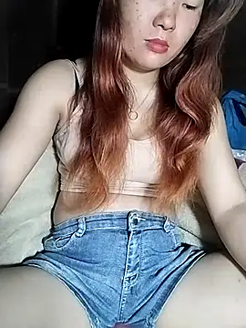 Snapshot of lylylove chatting on 05.30.26 lylylove online show from 05.30.26