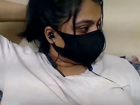 Snapshot of Vaani_Singha chatting on 05.18.26 Vaani Singha online show from 05.18.26